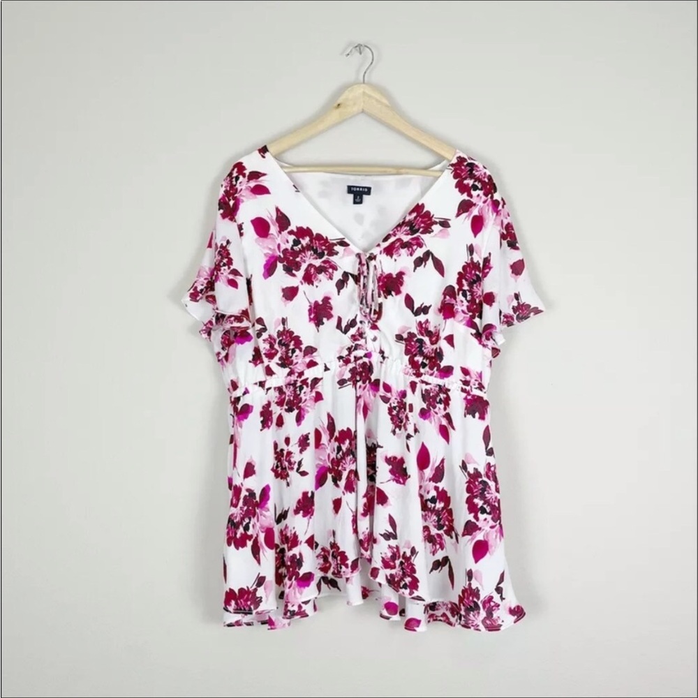 Torrid White and Pink Ruffled Tie Front Blouse